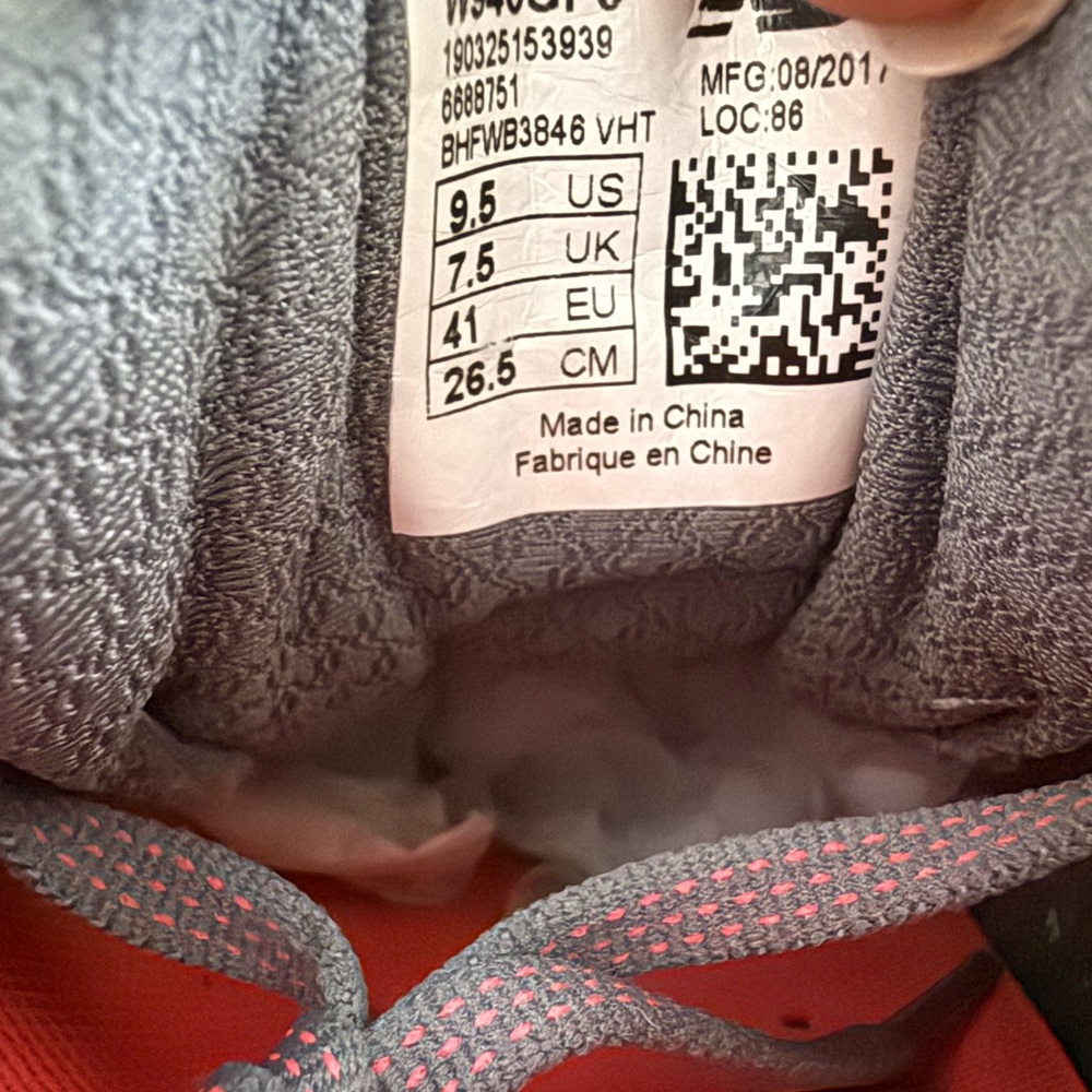 New Balance 940v3 Athletic Sneakers in Gray and Pink - Picture 12 of 14